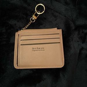 Mauve cardholder with keychain